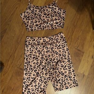 SHEIN Leopard Print Set